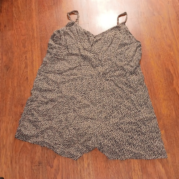 💟Animal print romper - Picture 5 of 9